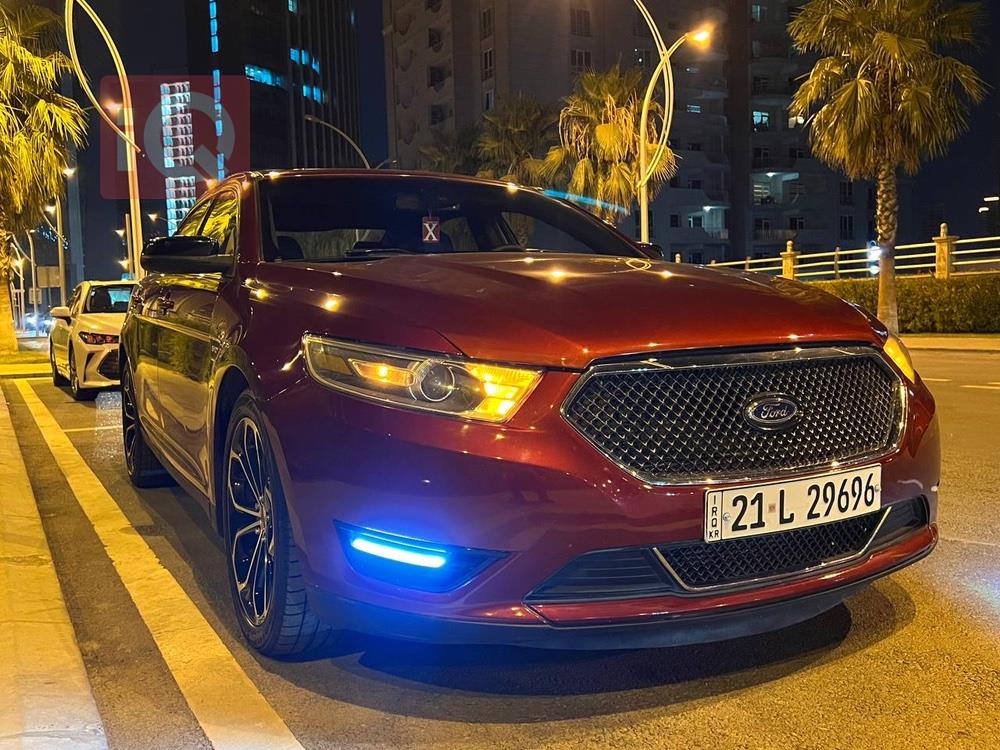 Ford Taurus